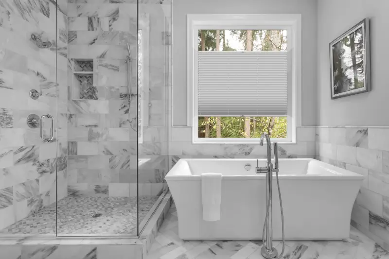 N734 — bathroom